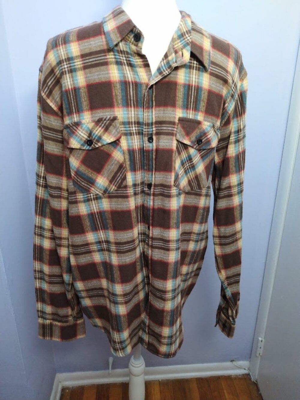 Men's XL Plaid Flannel Shirt Shouthouse Brown Tan Button Down 90s Grunge Casual